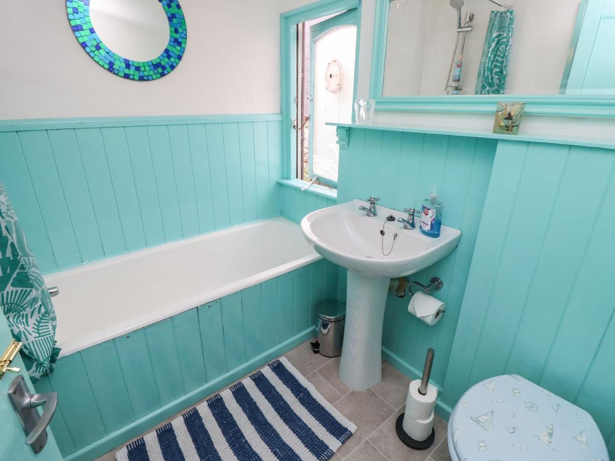 Riverdance Cottage Lyme Regis Extérieur photo